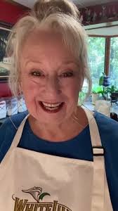 Ginger Cream Squares Made with White Lily All Purpose Flour and Molasses  White Lily  Baking#whitelilybaking#whitelilypartner#CookingwithBrendaGantt@amishfarmsoap#am#brendagantt