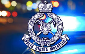 Mahkamah menolak permohonan reman oleh polis ke atas tiga individu yang sebelum ini ditahan suruhanjaya difahamkan, proses permohonan reman ke atas tiga individu yang dibuat hari ini, dijalankan di ibu pejabat polis daerah dang wangi. Lelaki Dikehendaki Di Pahang Ditahan Di Pendang Manisfm