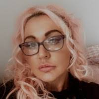 Sonia Fuller's Instagram, Twitter & Facebook