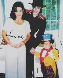 Rare Michaeljackson Kingofpop Humanitarian Magical Angel Missyou Loveisthemessage Mjlover Mjf Michael Jackson Michael Jackson Rare Micheal Jackson