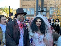 The halloween parade in ashland was epic this year. Creepy Creative Costumes Parade Through Ashland S Downtown Halloween Party Oregonlive Com
