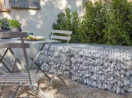 Metalowe panele ogrodzeniowe dostępne są w różnych rozmiarach i kolorach. Gabion Leroy Merlin