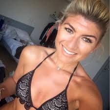 Kim Mcfarlane's Instagram, Twitter & Facebook