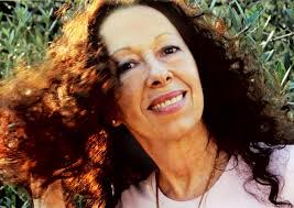 Margot Fonteyn and Rudolf Nureyev, Swan Lake in 1966. 💗💃🕺