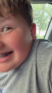 Tried the new SodaBox Wow Wow Melon and WHOA. Green apple + watermelon +  Sprite + gummy + whip = 💣💣💣 Emerson says OMG SO YUM. This is your sign  to go grab one TODAY! 🧃🍉🍏✨ #SodaBox #dirtysoda ...