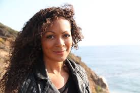 Cynthia Bond's Instagram, Twitter & Facebook