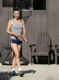 He always beats his enemies and can put up with any hardship. Milla Jovovich Milla Jovovich Fitness Inspiration Photo