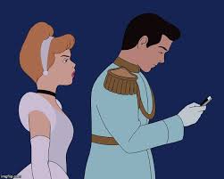 There are many ways to begin your figurine showcase, so here are a few tips for starting out: So Traurig Wurde Das Leben Dieser 10 Disney Figuren Im Jahr 2019 Aussehen