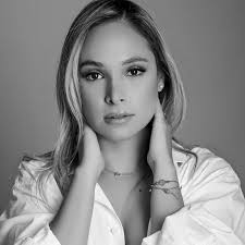 Carla Tapia (@carlatapia90) • Instagram photos and videos