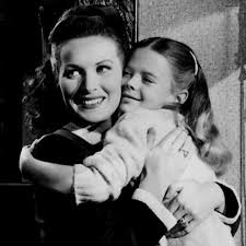 Maureen O Hara Natalie Wood Miracle On 34th Street 1947 Miracle On 34th Street Maureen O Hara Natalie Wood