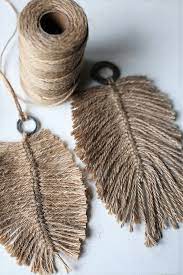 Perfect for the studio apartment, shared office space, or gigantic room in need of definition. Diy Macramee Feathers From Jute Yarn See More At Blog Elsass Macrame Diy Crafts Macrame Ideas