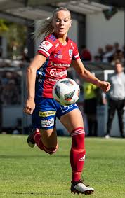 Moa Karlsson förlänger och skriver ett 2 + 1 års kontrakt!