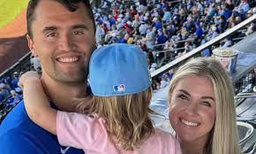 La publication mystérieuse de la femme de Charlie Kirk, quelques heures  avant son assassinat - Lanature