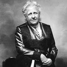 The casa da princesa isabel is still a property of the brazilian imperial family and, unfortunately, is not opened for public visits, as it houses one of the family's business: A Princesa Isabel Tinha Personalidade E Humor 50emais