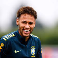 Was born on february 5, 1992, in mogi das cruzes, são paulo, brazil. Fussballstar Neymar So Kam Er Zu Unermesslichem Reichtum Und Dafur Gibt Er Sein Geld Aus Geld
