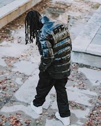 They're slowly making their way around, with offset seen wearing one of their jackets last year. Xdlswowhtgjwfm