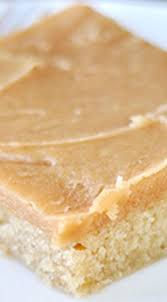 Gateau Au Beurre De Cacahuete Au Texas Serieusement Exagere Dans Les Richesses Au Beurre Dara Texas Sheet Cake Recipe Sheet Cake Recipes Peanut Butter Recipes