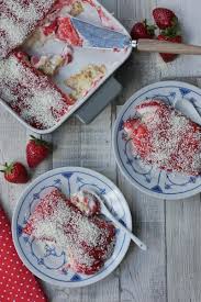 Spaghetti Eis Dessert Experimente Aus Meiner Kuche Rezept In 2020 Spaghetti Eis Dessert Lebensmittel Essen Spaghetti Eis