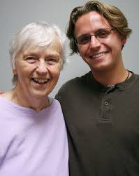 Barbara Handelsman's Instagram, Twitter & Facebook