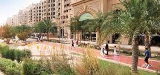 The mall boasts a couple of supermarkets (spinneys and allday fresh), plus lots of independent stores and businesses unique to. About Golden Mile Galleria In Dubai Golden Mile Galleria