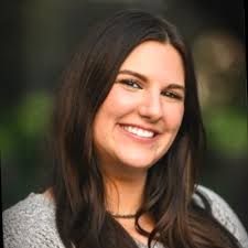 Excited to share that I've been promoted to Account Executive at HubSpot  and will be joining the Small Business Segment tomorrow! Huge thank you to  Brandon Camille , Christopher Simmons, Emma… |