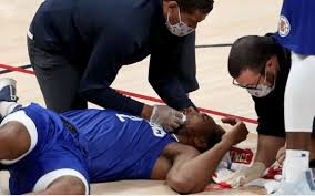 Kawhi leonard is a basketball player for the san diego state aztecs. Kawhi Leonard Left The Court Bleeding And Receives 8 Points On His Face Archyde