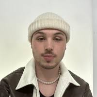 40+ perfiles de «Aaron Gimenez»