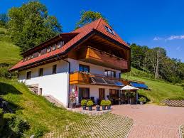 Haus erika biedt gratis wifi en uitzicht op de bergen in wieden. Sonnhalde Wieden