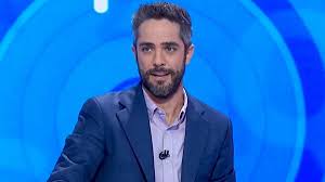 Esta vez no ha sido pablo el protagonista de este gran momento en pasapalabra sino su rival marta, quien cansada de las burlas de leal, le ha cantado la tabla al presentador.todo ha comenzado en una de las pruebas donde los concursantes tienen que adivinar el nombre de la canción que solo suena por. Criticas Por El Impresentable Error Del Presentador De Pasapalabra Durante La Emision Del Programa La Opinion De A Coruna