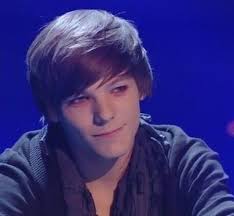 Debut album walls is out now! Louis Tomlinson 2010 3 One Direction Louis Louis Tomlinson One Direction Photos
