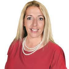 Cheryl Thibeault's Instagram, Twitter & Facebook