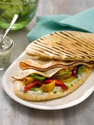 Pita Fraicheur Au Blanc De Poulet Recette Recettes De Cuisine Blanc De Poulet Alimentation