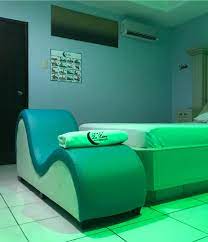 The accommodation features a sun deck, a lending library and a garden, and the rooms overlook the sea. La Luna Autohotel Home Facebook