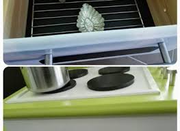 Diy Fabriquer Une Cuisine Pour Enfant Avec Deux Tables De Chevet Je L Ai Fait C Est Pas Si Compliq Cuisine Enfant Cuisine En Bois Enfant Renovation Meuble