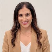 Amy Kenner's Instagram, Twitter & Facebook