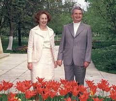 Below are given outlines of his immediate family members' lives, with links to those who have separate articles about them. Cum S A IndrÄƒgostit Nicolae CeauÈ™escu De Elena Lui Briceag Antena 1