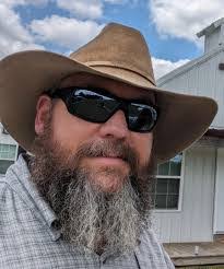 Carolyn Truax's Instagram, Twitter & Facebook