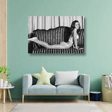 XIANZI Daisy Ridley Celebrity Portrait Poster Popular Sexy Hot Girl Black  and White Art (2) Picture Print Canvas Poster Wall Paint Art Modern Home  Artworks Gift Idea 20x30inch(50x75cm) : Amazon.ca: Home