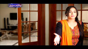 Faryal MehmoOd Side B()()bs Bra visible... - Pakistani Television ...