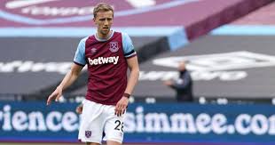 West ham midfielder tomas soucek ruled out for three weeks. Tomas Soucek Tries To Explain Bizarre West Ham Habit They Need To Drop