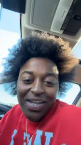 YALL LOOK 🤣🤣🤣🤣