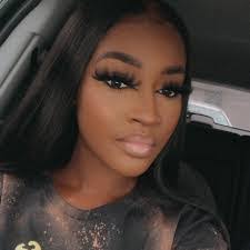 Iyanna Johnson's Instagram, Twitter & Facebook