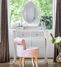 Soldes 2020 Meubles Et Deco Au Style Chic Gifi Meuble Deco Meuble Gifi Mobilier De Salon