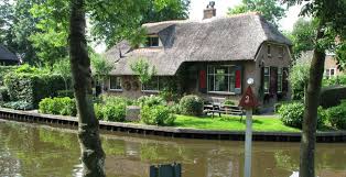 Expat properties for sale >. Giethoorn The Village In The Netherlands With No Roads Daily Mail Online