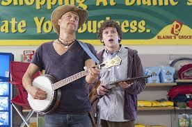 And there are no people here. Bild Zu Woody Harrelson Zombieland Bild Jesse Eisenberg Woody Harrelson Filmstarts De