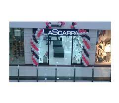 Arena mall is the first mall in bacau opened in december 2007 in the most populous residential area of the city, following a total investment of over 40 million euros. Magazine Arena Mall