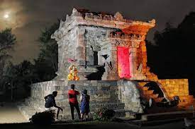 We did not find results for: 10 Gambar Candi Badut Di Malang Harga Tiket Masuk Fungsi Kenapa Disebut Bercorak Agama Sejarah Asal Usul Jejakpiknik Com