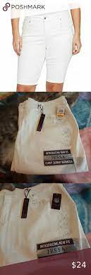 NEW Gloria Vanderbilt 24W White Jessa Curvy Shorts | Curvy shorts, Gloria  vanderbilt, Long shorts