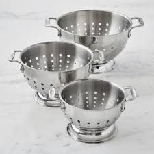 The base of the pot has an aluminum core, for fast and even heat distribution to avoid hot spots while cooking, and the tempered glass lid lets you check. All Clad Stainless Steel Colanders Stainless Steel Colander Cookware Set All Clad