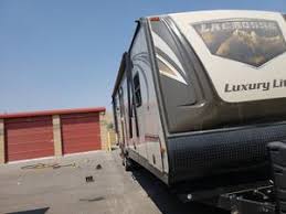 5 prime time rv lacrosse floor plan models to choose from with travel trailer reviews, ratings, available features, and floor plan layouts. Prime Time Lacrosse 339bhd Travel Trailers New Used Rvs For Sale On Rvt Com